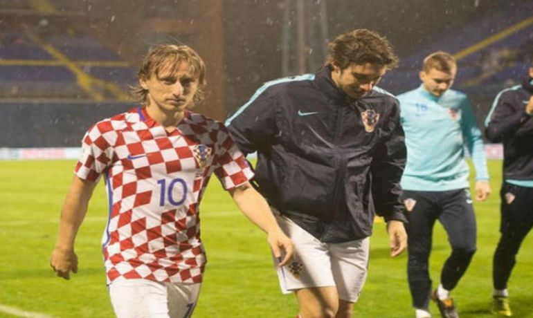 FİFA göstərdi ki, futbolçular onun vecinə deyil