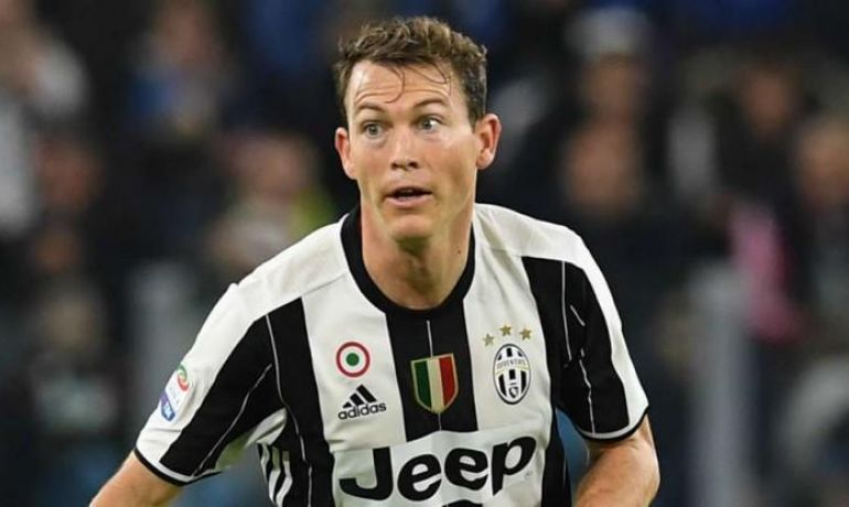 İsveçrəli müdafiəçi Juventus-dan gedir