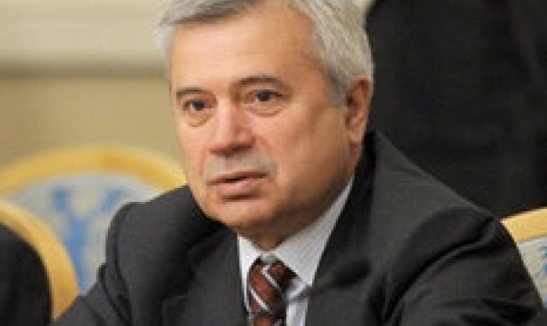 Ələkbərov bir günə 1,37 milyard dollar itirdi