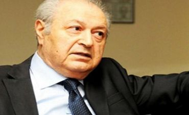 Ayaz Mütəllibov Surət Hüseynovu dəstəklədi