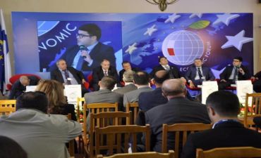Polşada Azərbaycan və Ermənistan nümayəndələri ara