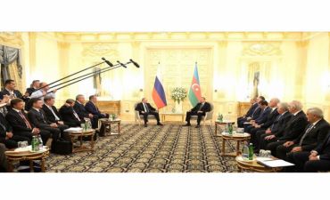 Moskva-Bakı oxu: Avrasiyada yeni geosiyasi konfiqu