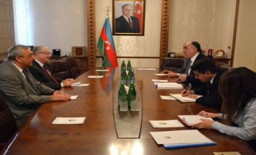 Elmar Məmmədyarov Samir Bakrla görüşüb