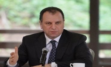 Ermənistan Rusiyanın Azərbaycana silah satmasından