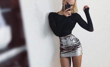 Ayaqları ilə hamını heyran edir - FOTO