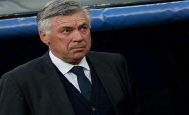 Ançelotti gedərkən də jest etdi