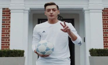 Məsut Özil bu evdə yaşayır - VİDEO - FOTO