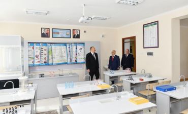 Prezident İlham Əliyev Bakıda 257 nömrəli tam orta
