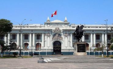 Peru Konqresi Azərbaycanın Respublika Günü münasib