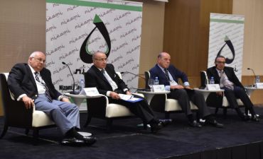 Qlobal Gənc Liderlər Forumu öz işini panel iclasla