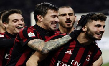 İtaliya kubokunda Milan derbisi