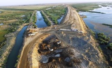 Bataqlıqlar qurudulub - Bu yol turizm və daşımalar