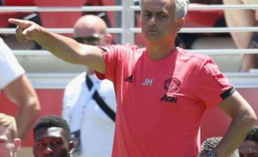 Mourinyo fransalı hücumçunun getməsinə tərəfdardır