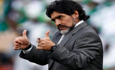 Maradona əməliyyat olundu - FOTO