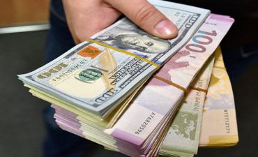 Manat 4% bahalaşıb