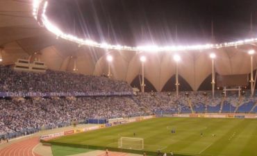 Bu ölkədə stadiona ilk dəfə qadın gəldi