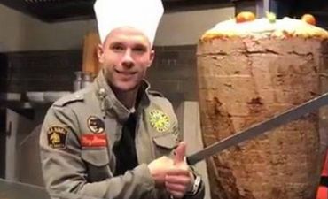 Podolski Kölndə dönərxana açdı - FOTO