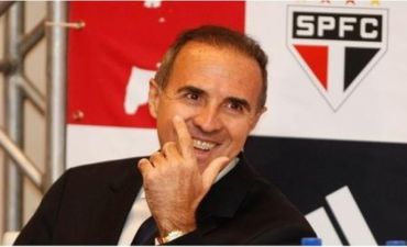 Neymarın agenti: 