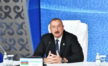 Zəngin sarı rəng payızın trendi olacaq - FOTO